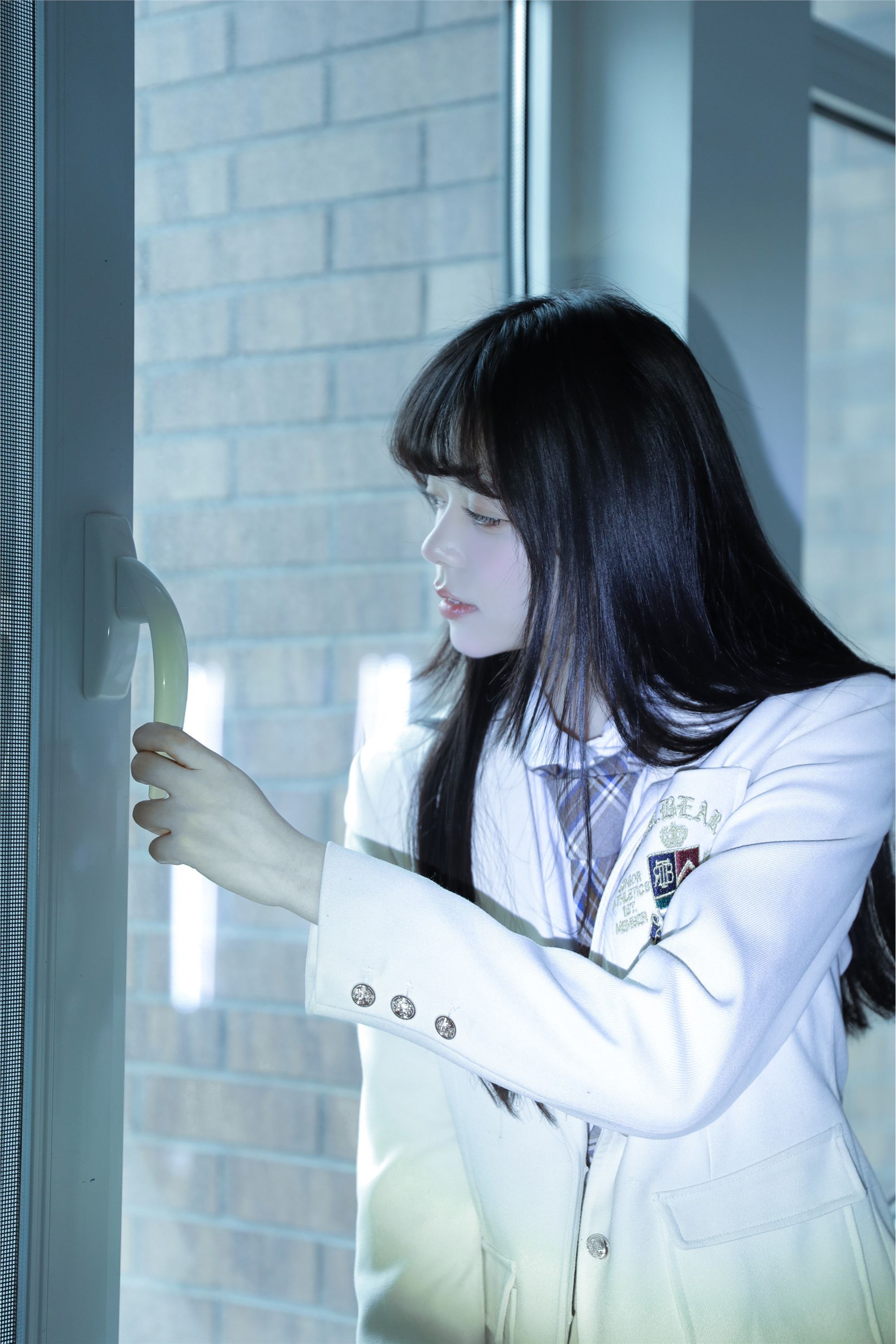 YITUYU艺图语 2025.01.04 楼梯间 姜见过